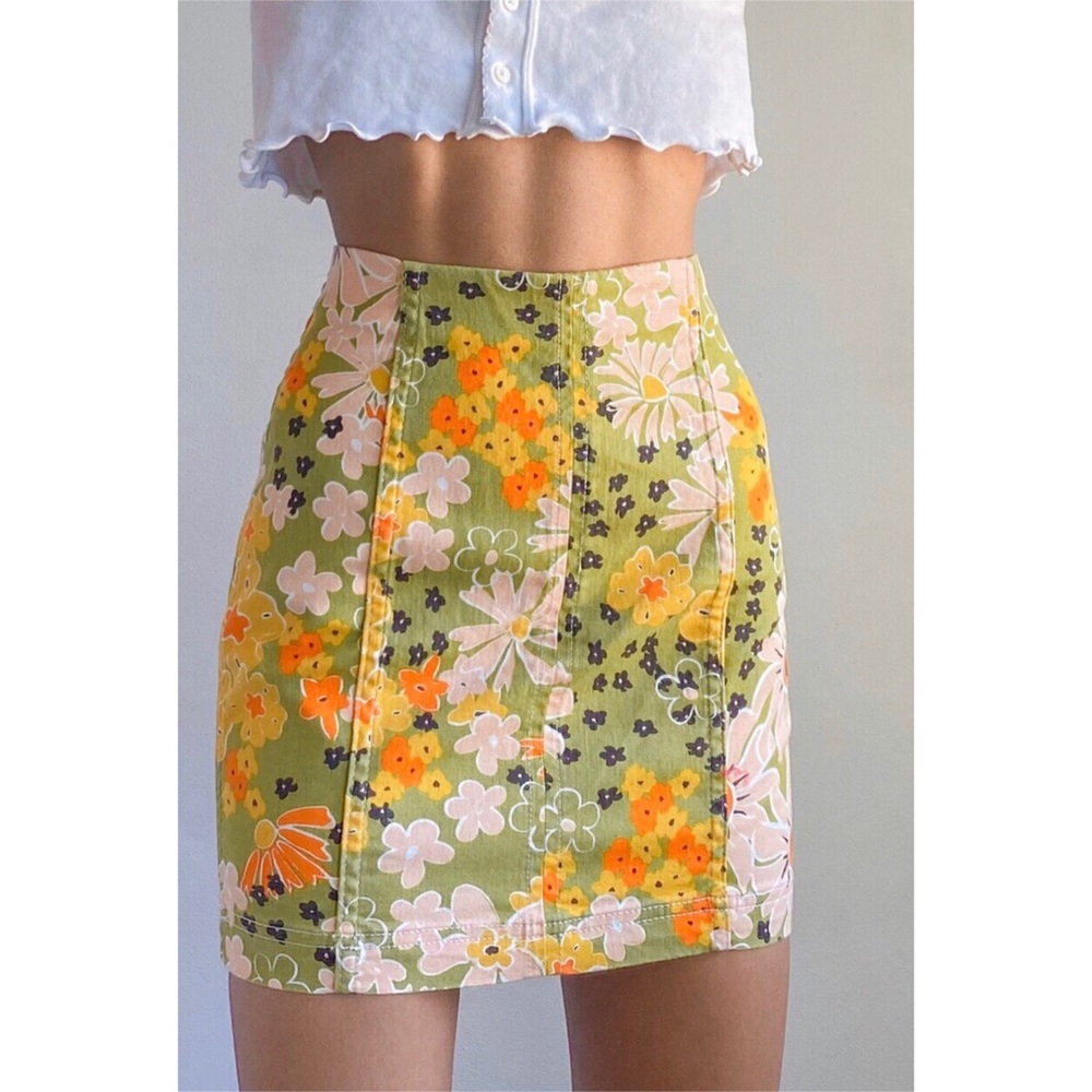 ◻️S O L D◻️free people ~ modern femme ~ skirt